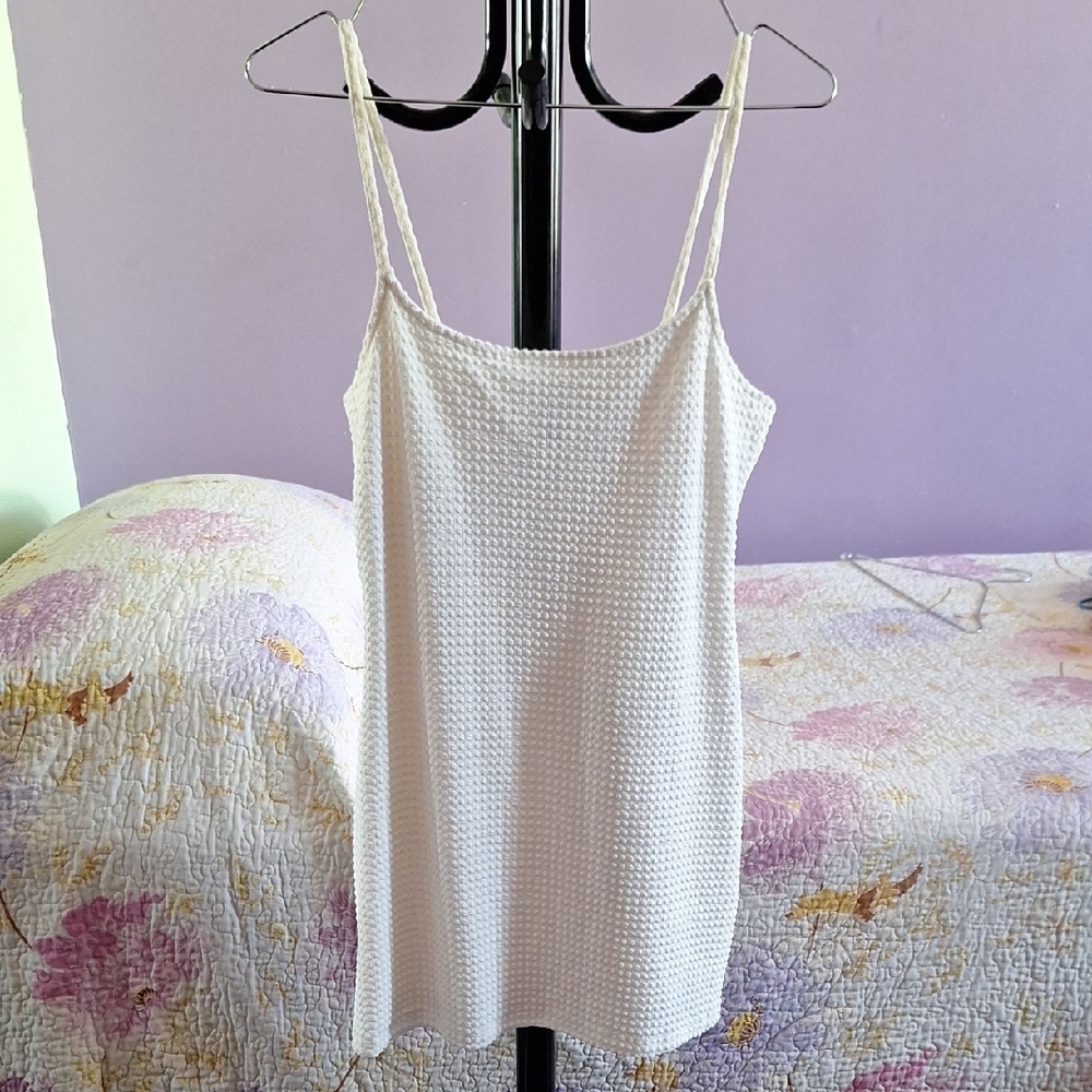H&M White Sleeveless Fitted Camisole